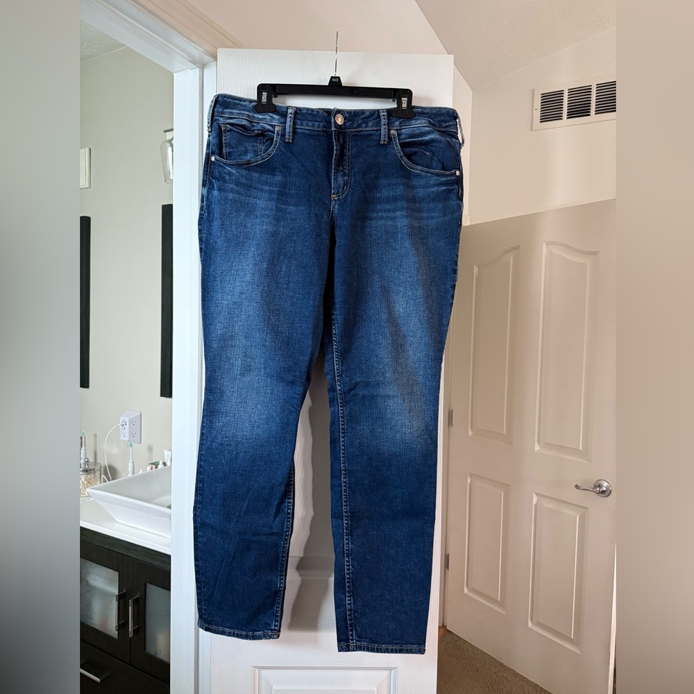Silver Jeans Co. Women's Dark Blue Straight Leg Boyfriend Jeans